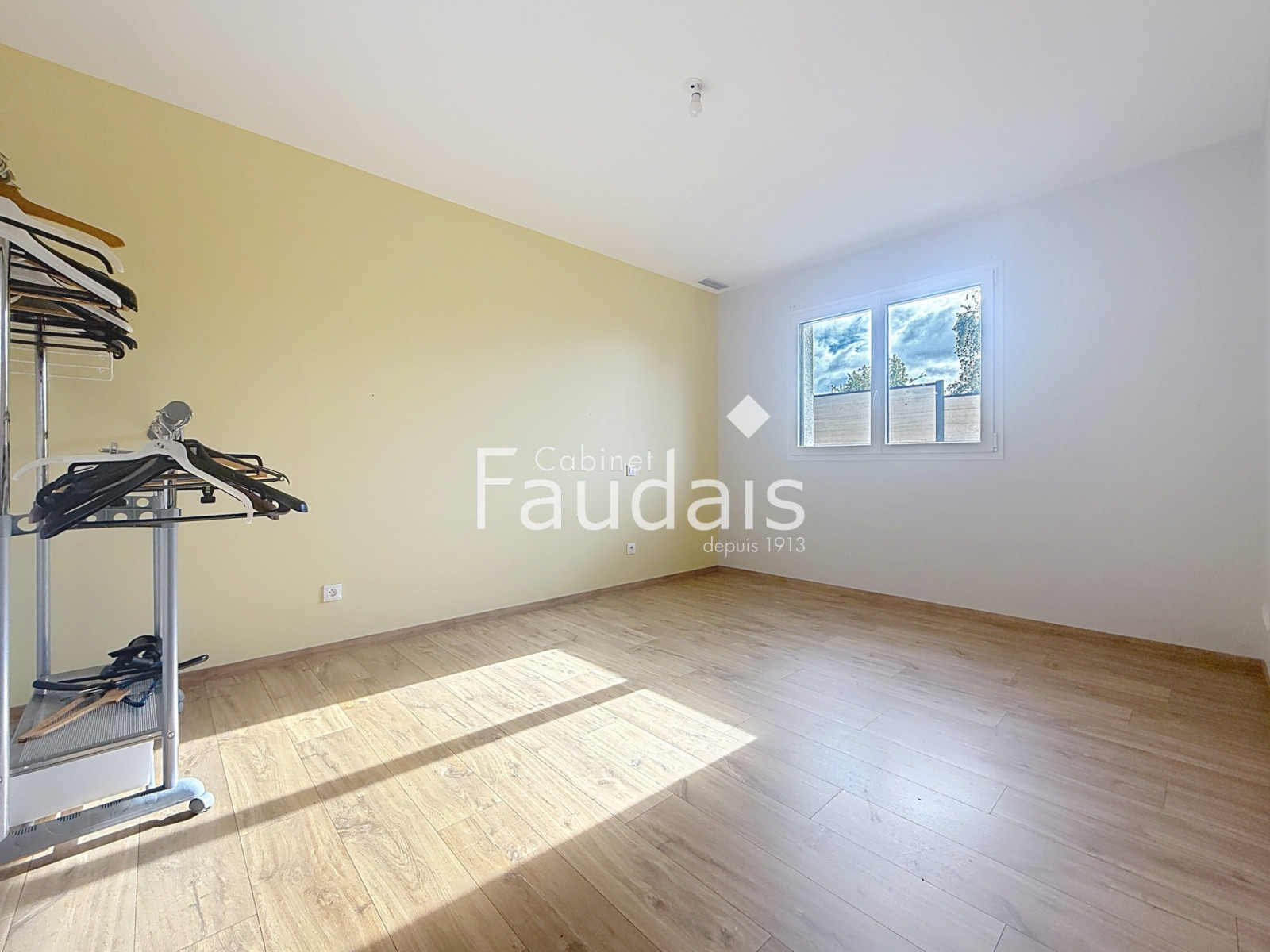 
                                                Vente
                                                 Maison plain pied ST LO