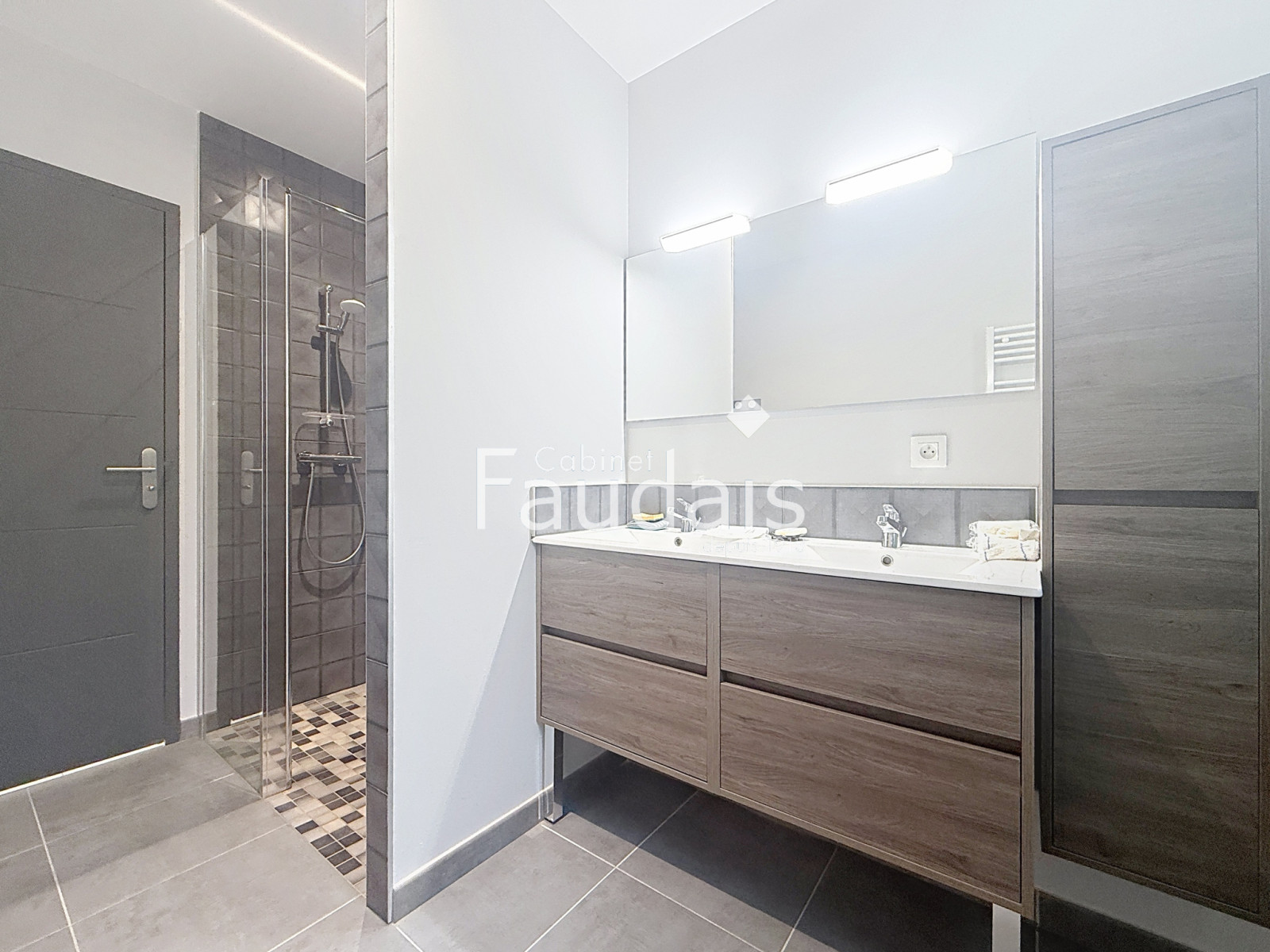 
                                                Vente
                                                 Maison plain pied ST LO