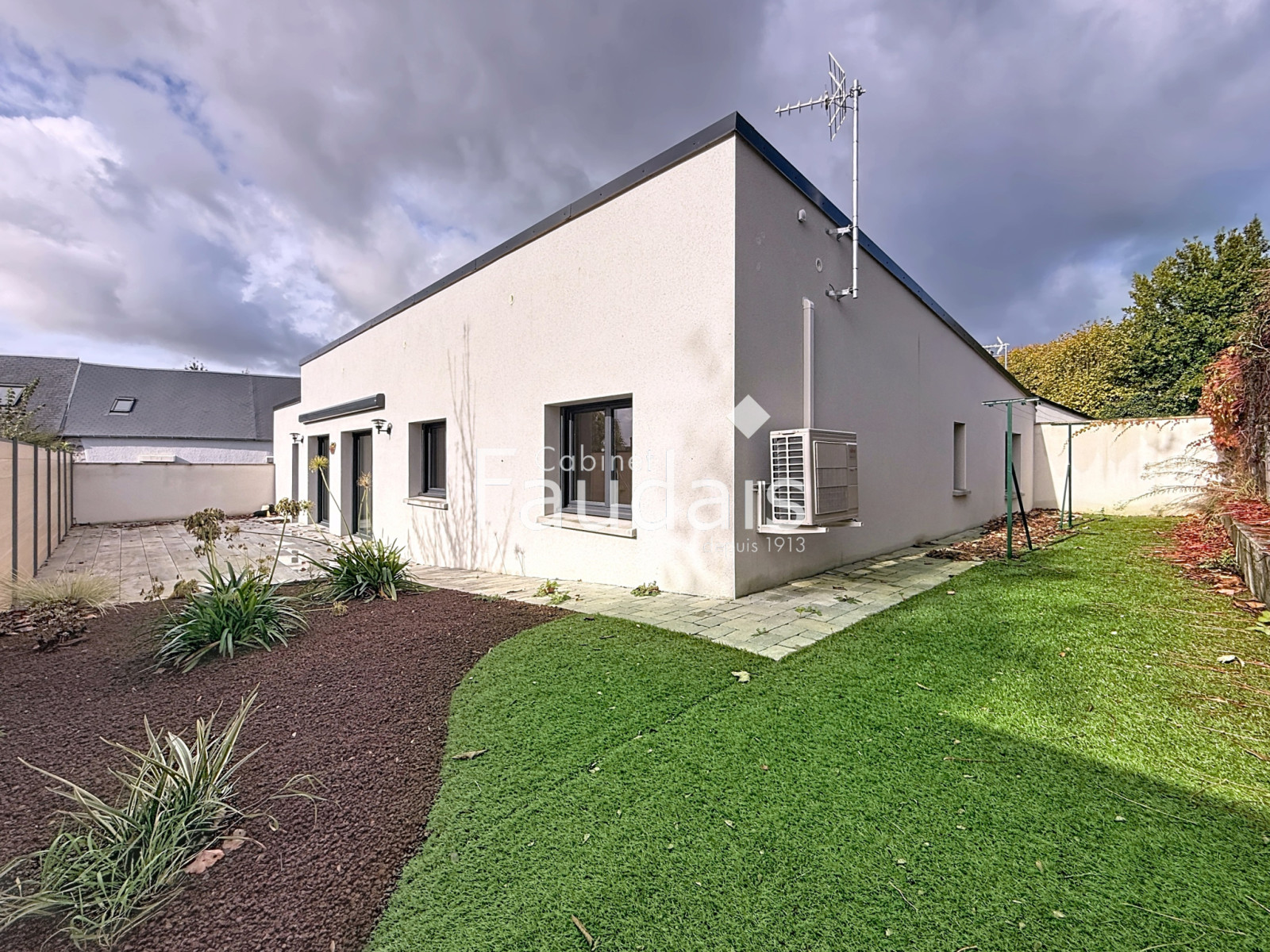 
                                                Vente
                                                 Maison plain pied ST LO