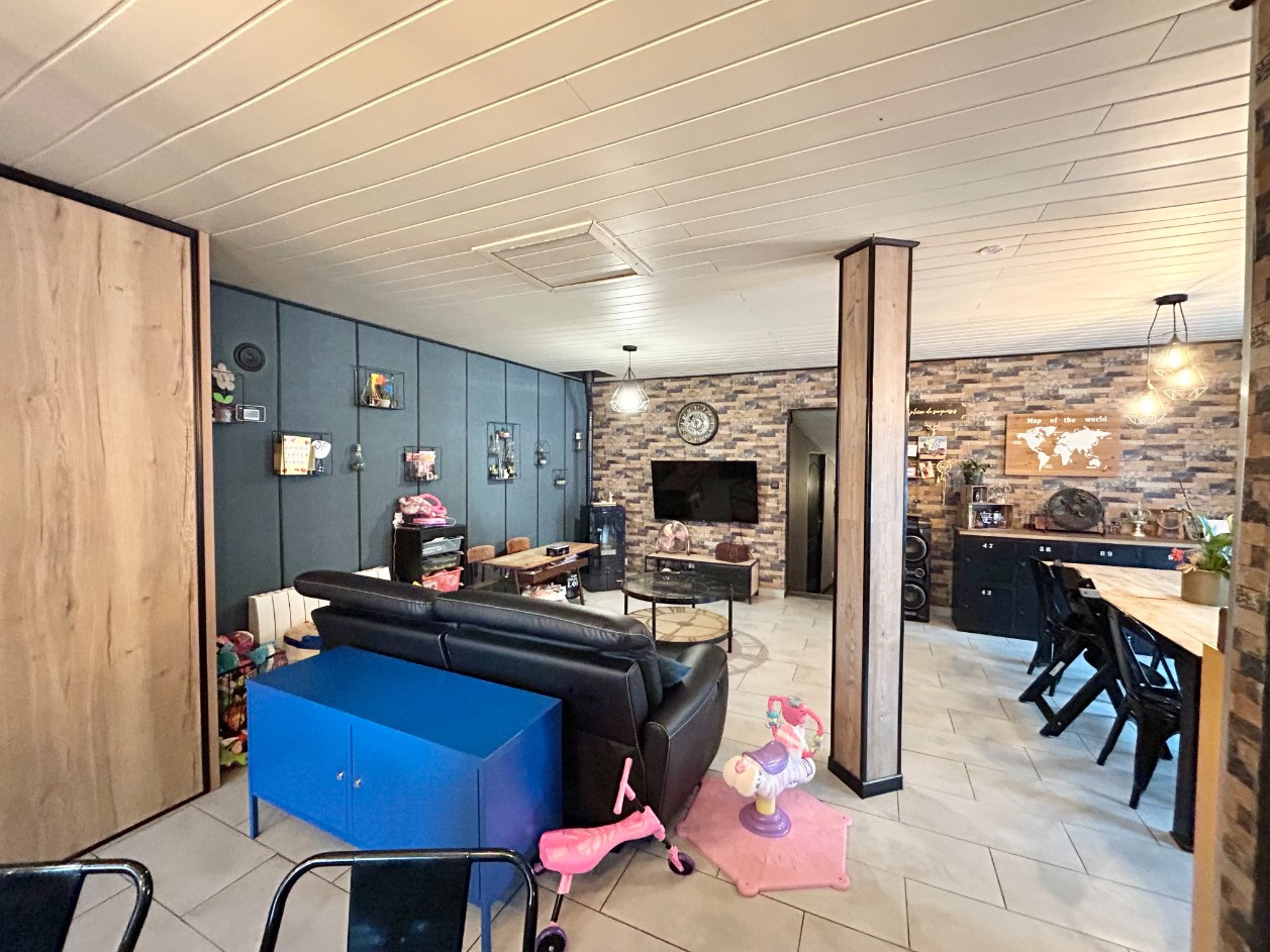 
                                                Vente
                                                 Maison Plain-Pied terrasse pergola