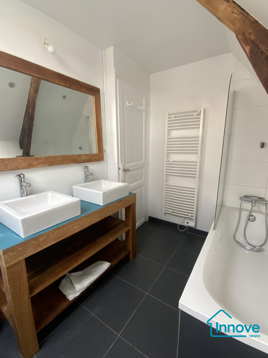 
                                                Vente
                                                 Maison pleine de charme