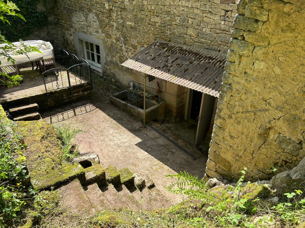 
                                                Vente
                                                 Maison prête à emménager dans un village franç