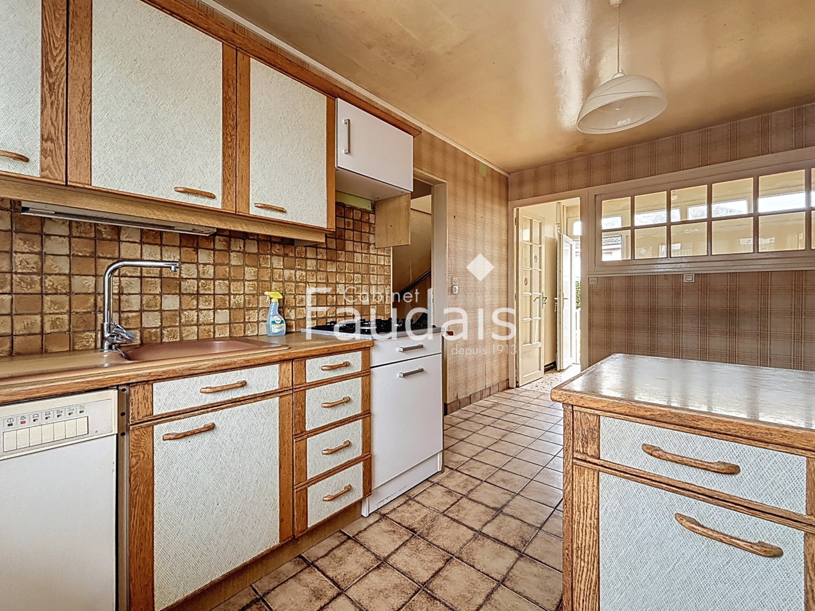 
                                                Vente
                                                 MAISON PROCHE CENTRE VILLE ET COLLEGE