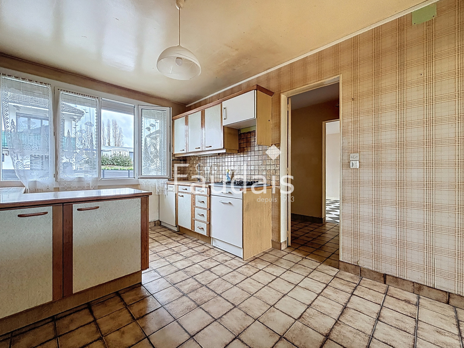 
                                                Vente
                                                 MAISON PROCHE CENTRE VILLE ET COLLEGE