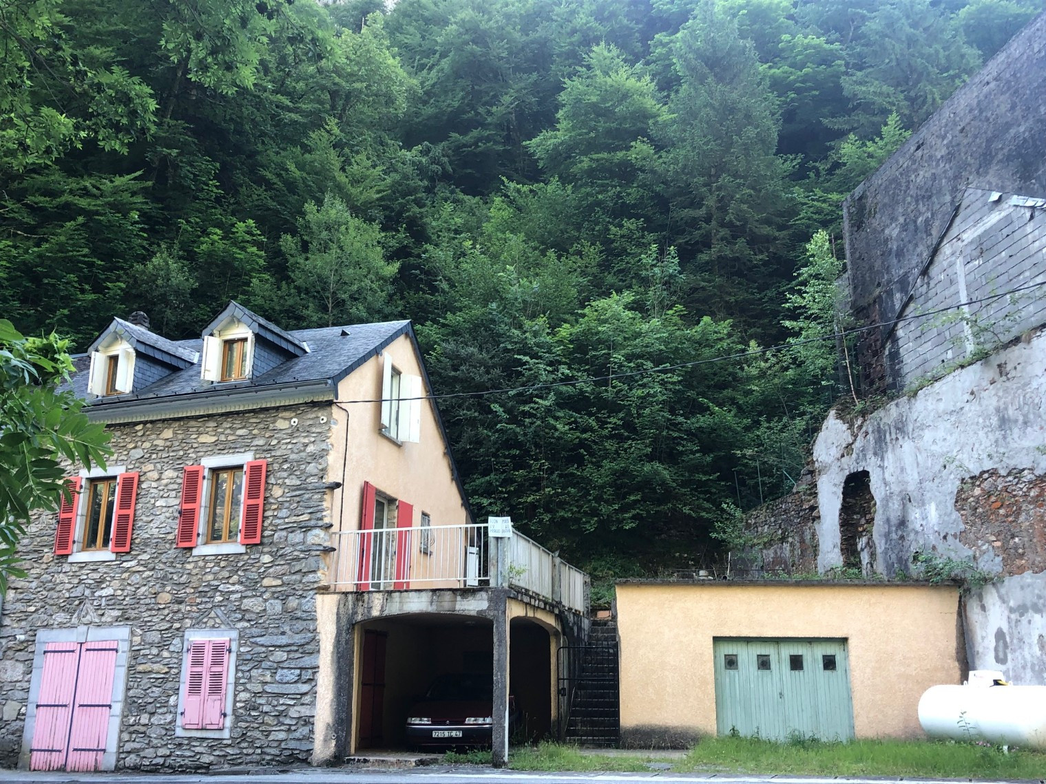 
                                                Vente
                                                 Maison proche le Parc National des Pyrénées