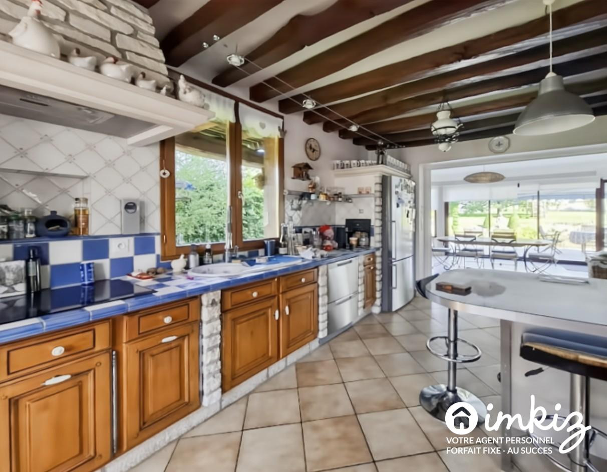 
                                                Vente
                                                 Maison proche Lyons la Forêt avec dépendance