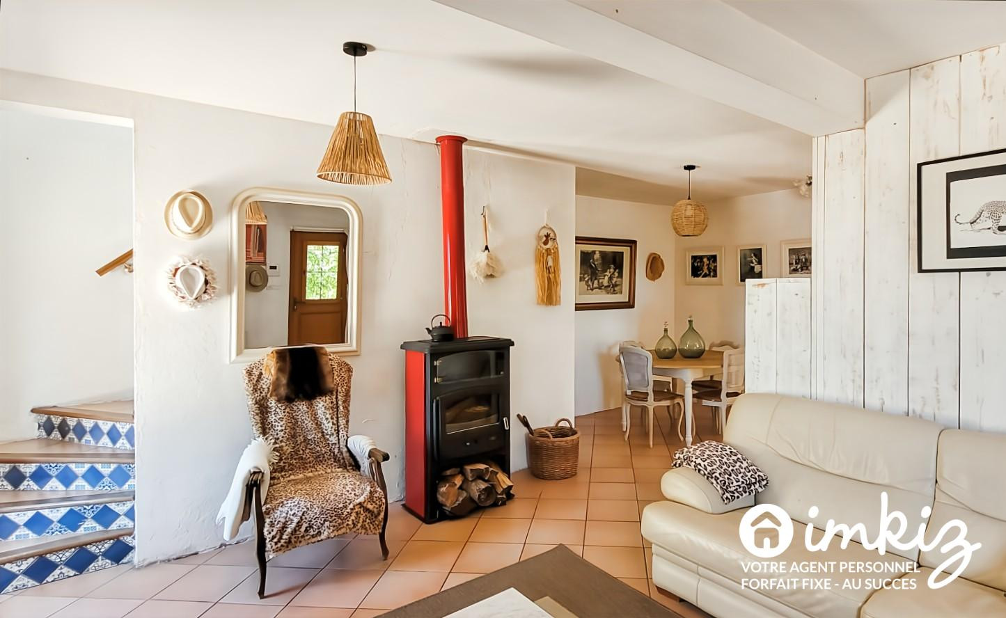 
                                                Vente
                                                 Maison provençale  T6 piscine et garage