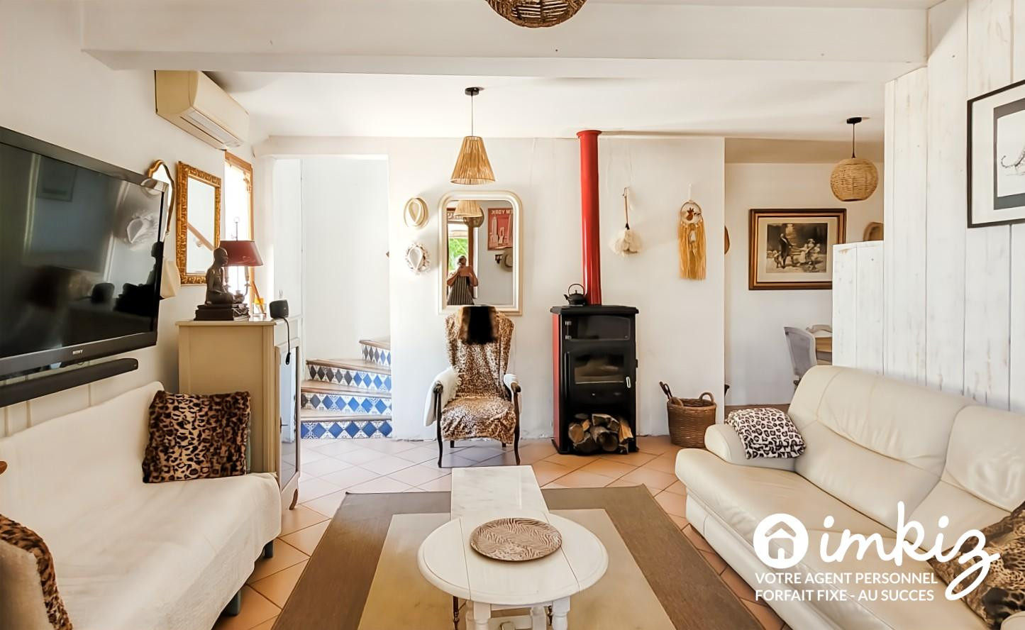 
                                                Vente
                                                 Maison provençale  T6 piscine et garage