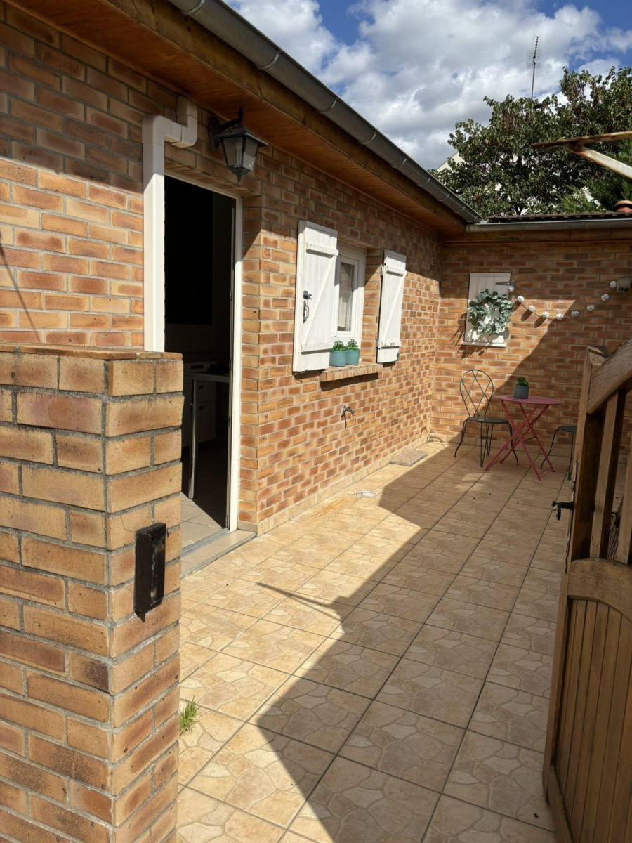 
                                                Location
                                                 Maison – quartier piscine - idéal famille