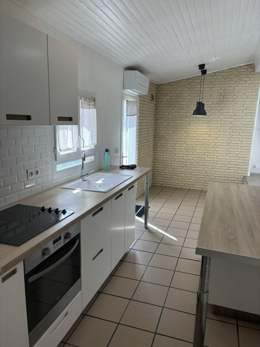 
                                                Location
                                                 Maison – quartier piscine - idéal famille