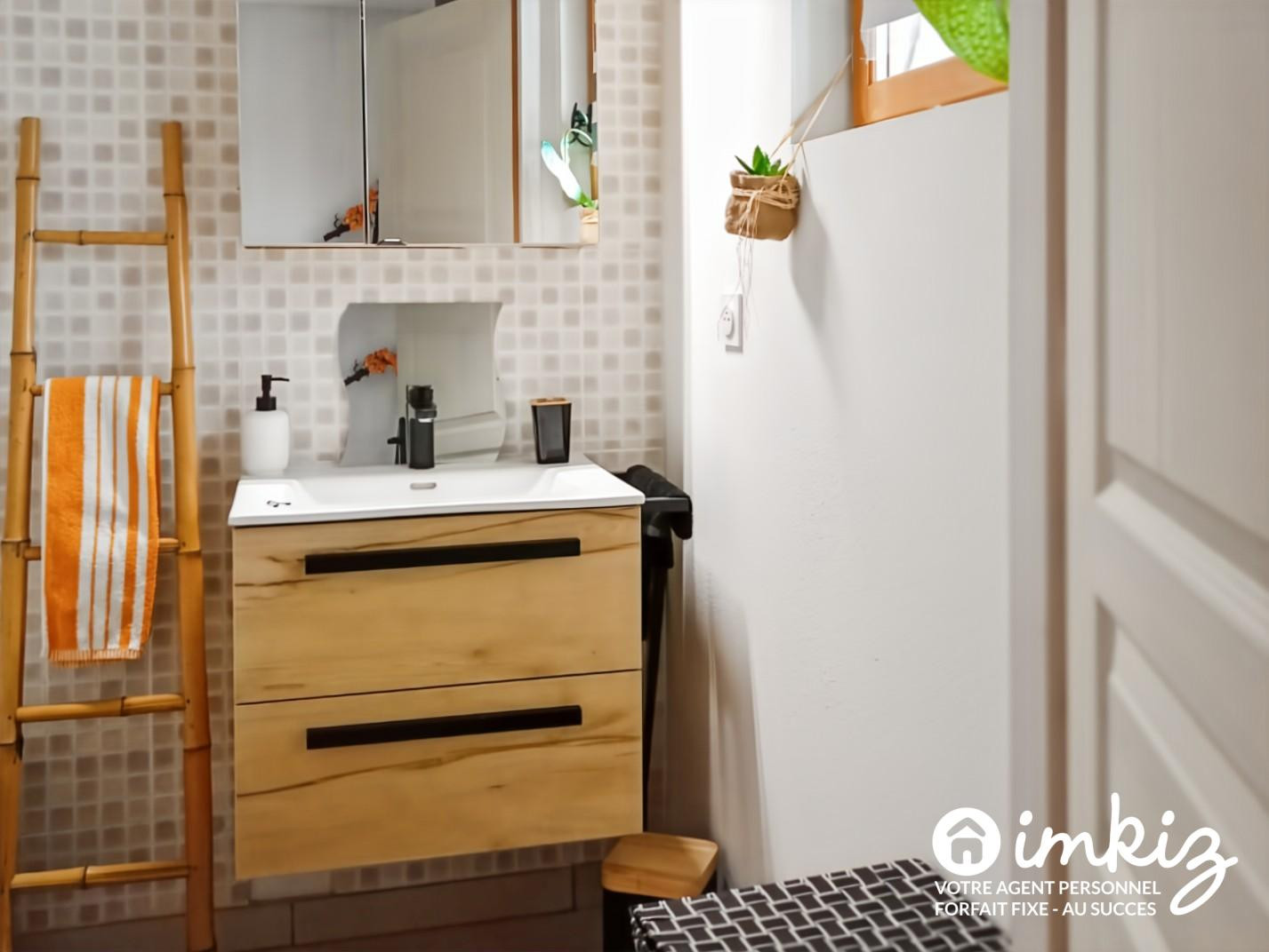 
                                                Vente
                                                 Maison récente 4 pièces avec piscine