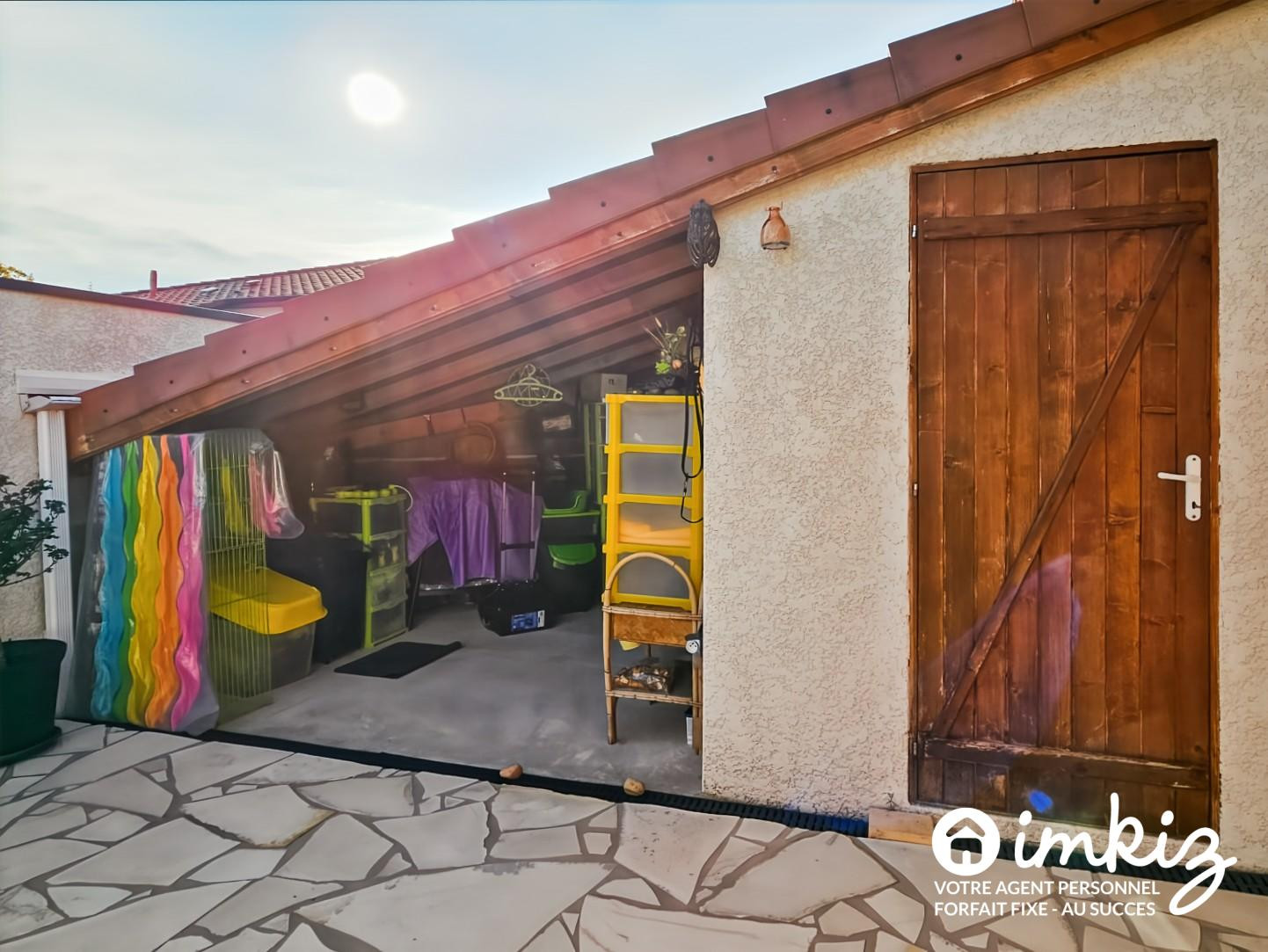 
                                                Vente
                                                 Maison récente 4 pièces avec piscine