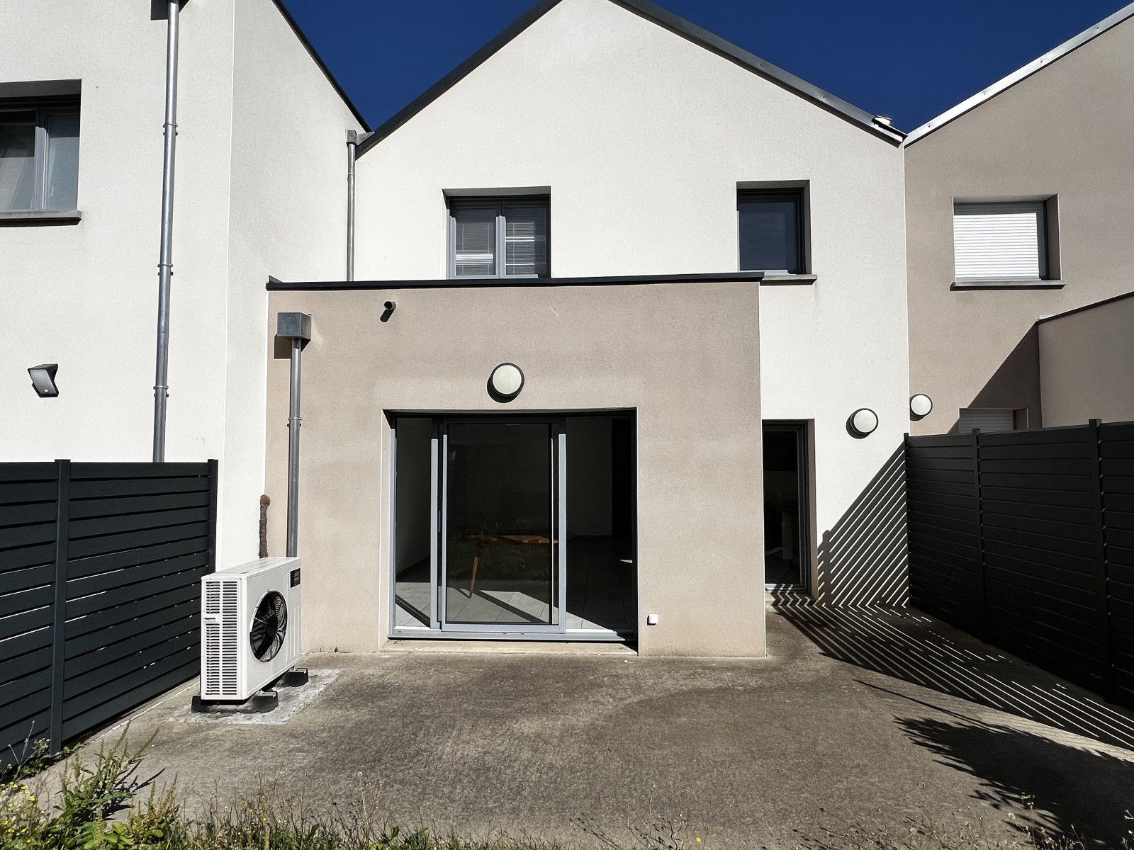 
                                                Vente
                                                 Maison récente avec jardin et garage – 3 chambres – Angers
