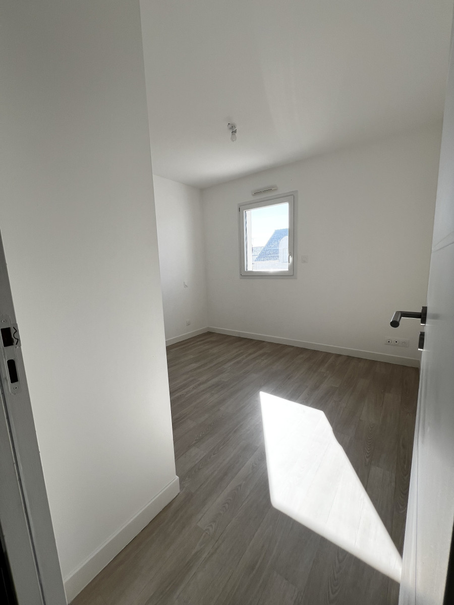 
                                                Vente
                                                 Maison récente avec jardin et garage – 3 chambres – Angers