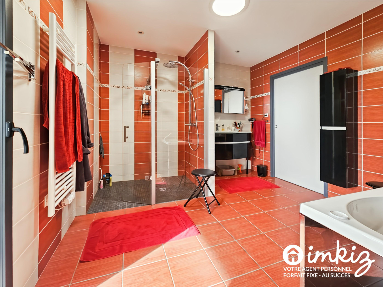 
                                                Vente
                                                 Maison récente et spacieuse