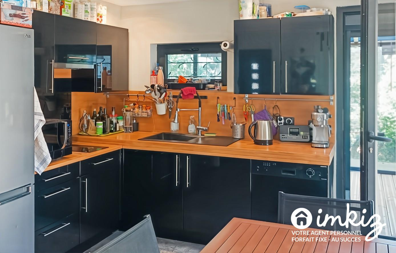 
                                                Vente
                                                 Maison récente2015, gr oliviers, pas de vis à vis,