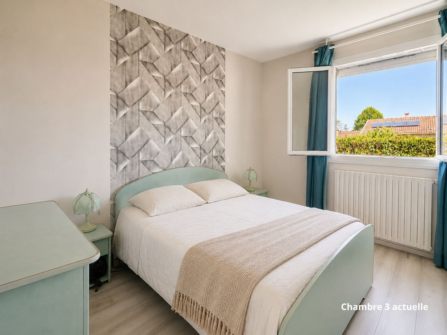 
                                                Vente
                                                 MAISON RENOVEE 145 m², GARAGE 40 m², TERRAIN 1 555 m², CORSANT-LA NEUVE