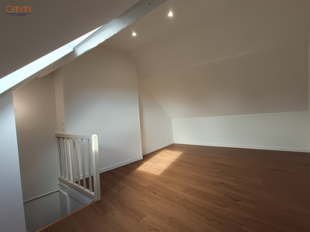 
                                                Location
                                                 Maison rénovée 2 chambres Amiens Saint-Pierre