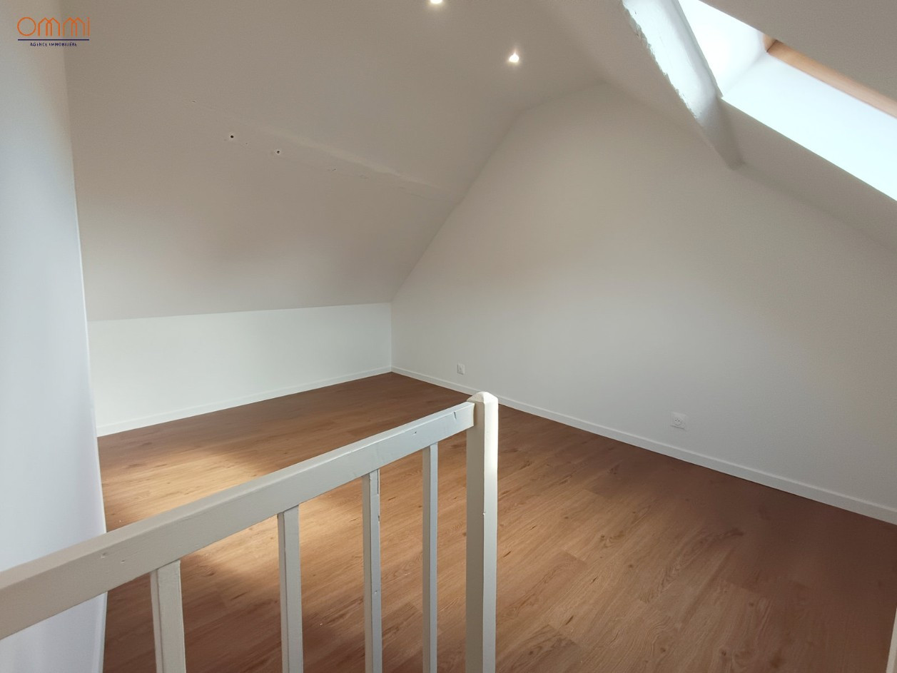 
                                                Location
                                                 Maison rénovée 2 chambres Amiens Saint-Pierre