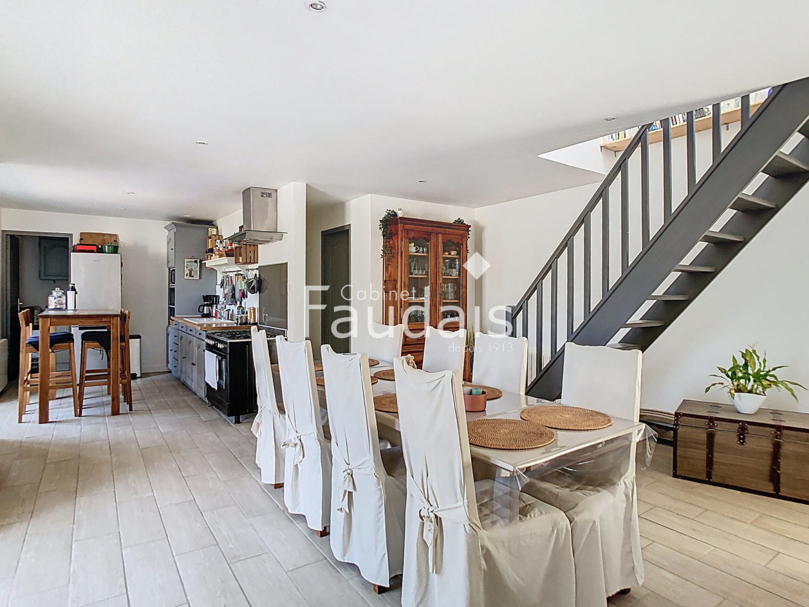 
                                                Vente
                                                 MAISON RENOVEE 2 CHAMBRES REMILLY LES MARAIS