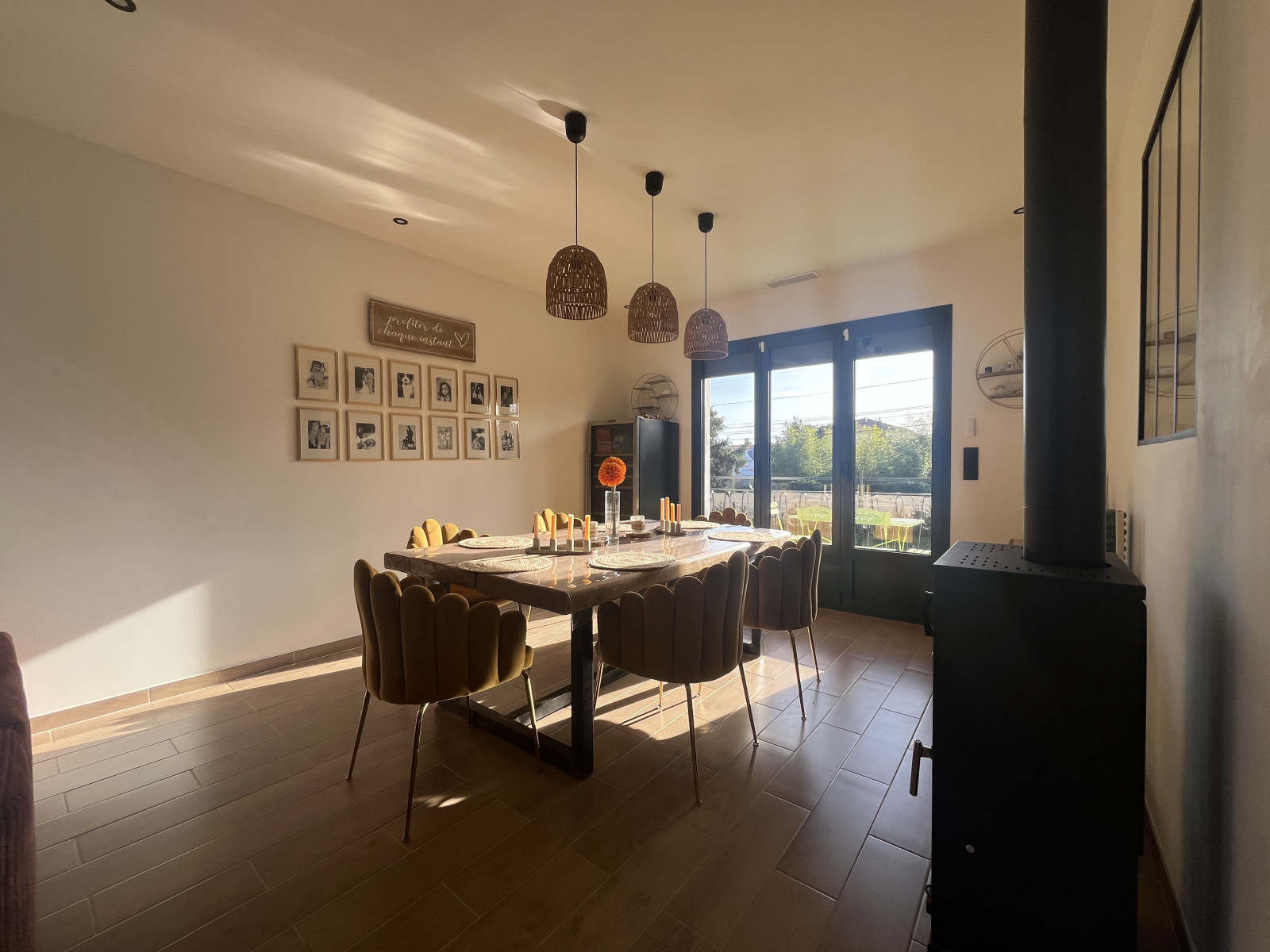 
                                                Vente
                                                 Maison rénovée - 5 chambres - Grézieu-la-Varenne