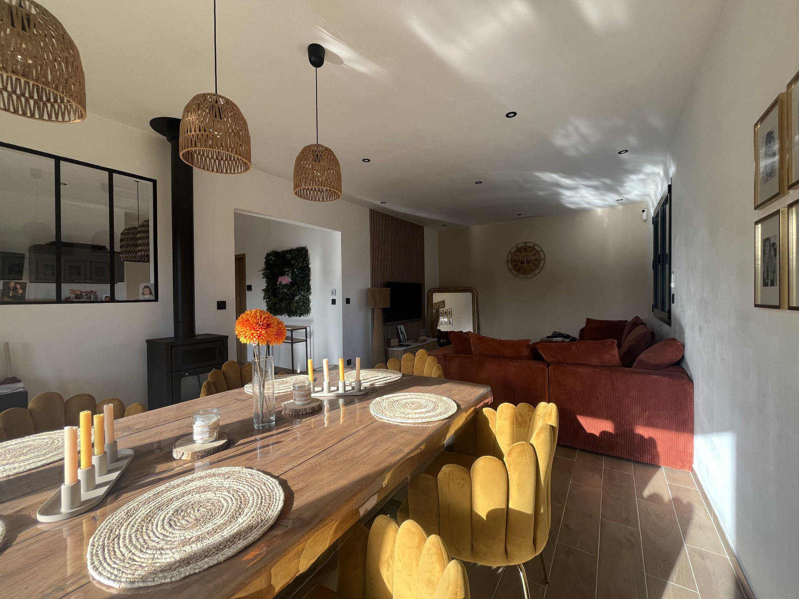 
                                                Vente
                                                 Maison rénovée - 5 chambres - Grézieu-la-Varenne