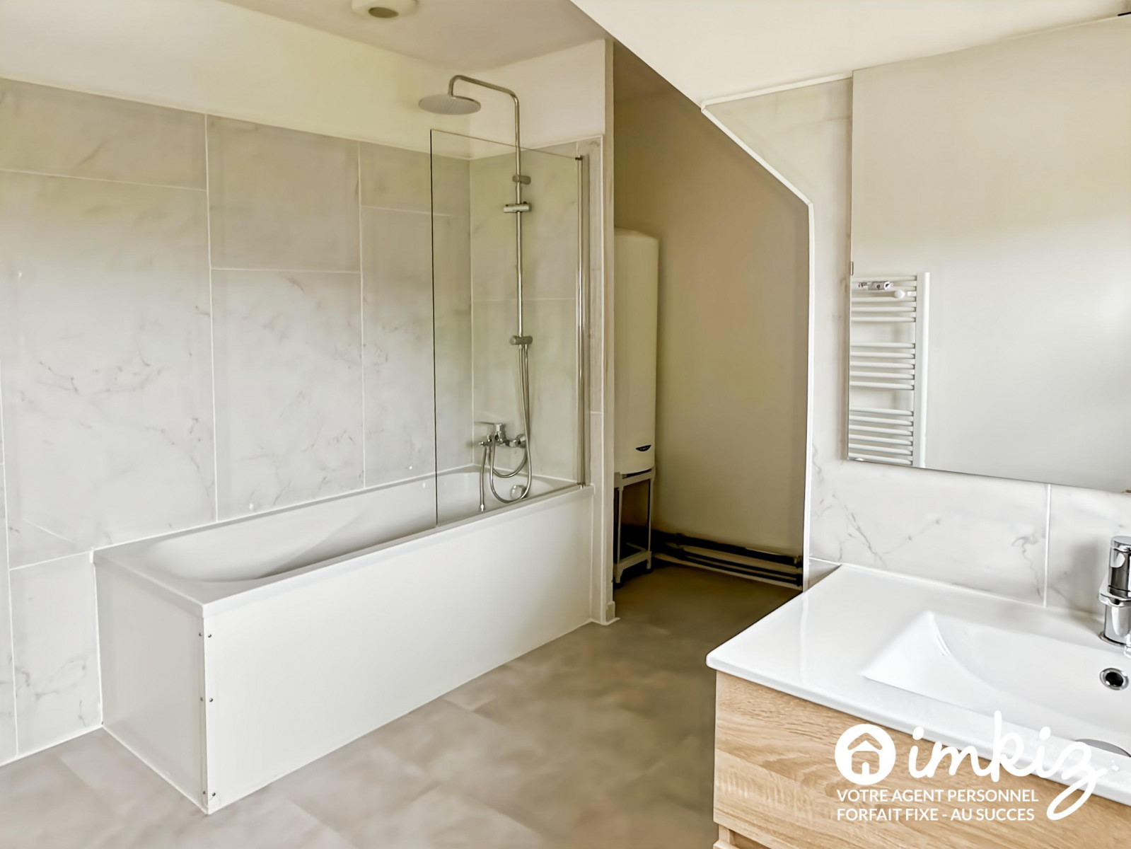 
                                                Vente
                                                 Maison rénovée 5 pièces avec jardin expo sud