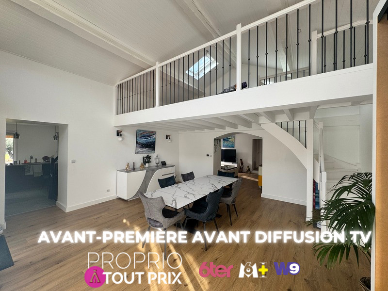 
                                                Vente
                                                 Maison rénovée avec goût de 180 m² environ