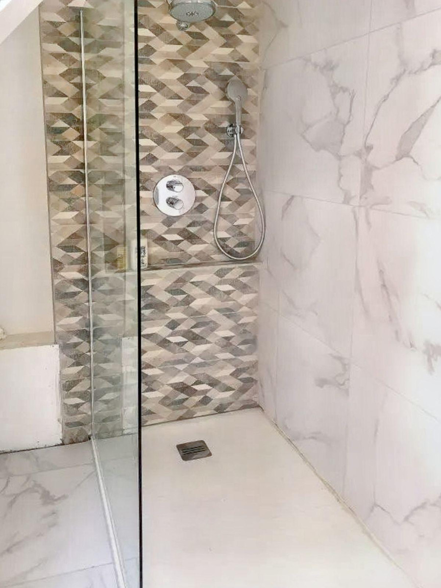 
                                                Location
                                                 Maison rénovée, colocation pour 4 étudiants