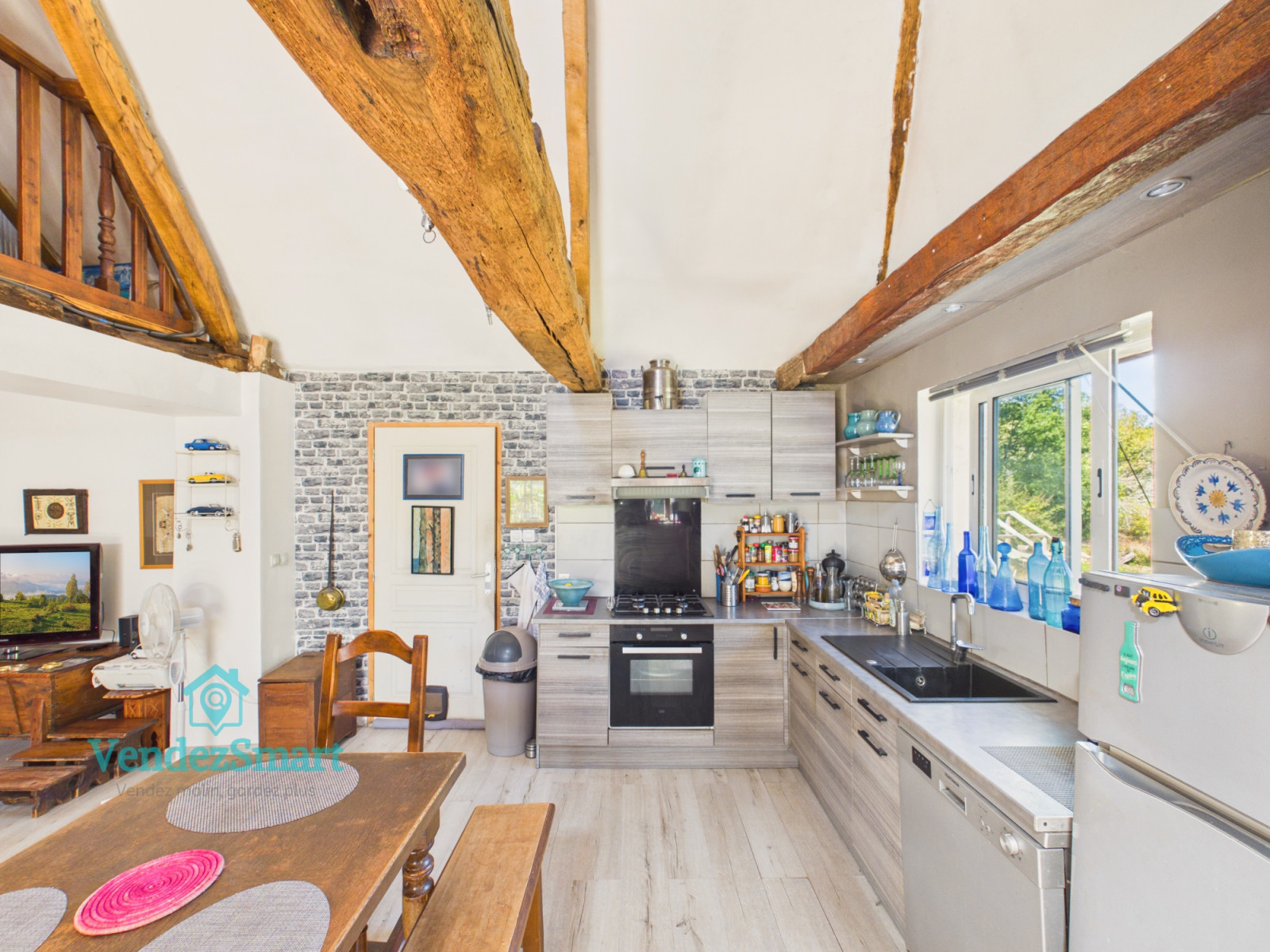 
                                                Vente
                                                 Maison rénovée, Lieu unique sans vis-à-vis – Vue exceptionnelle – Charme et nature
