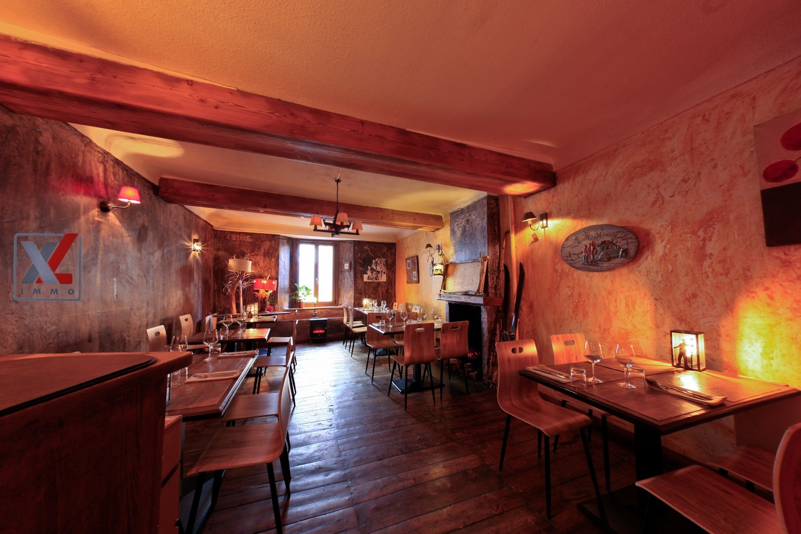 
                                                Vente
                                                 MAISON + RESTAURANT