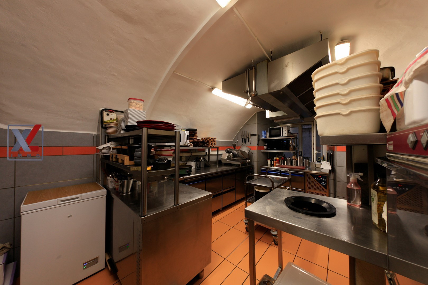 
                                                Vente
                                                 MAISON + RESTAURANT