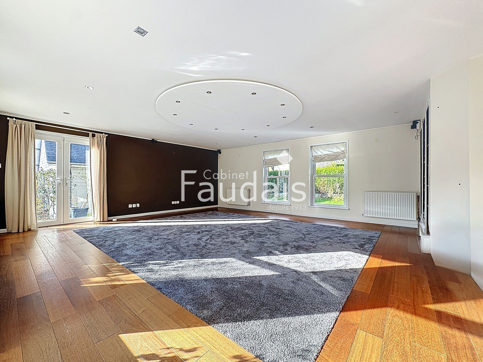 
                                                Vente
                                                 Maison Saint-Gilles volumes généreux 189 m2 