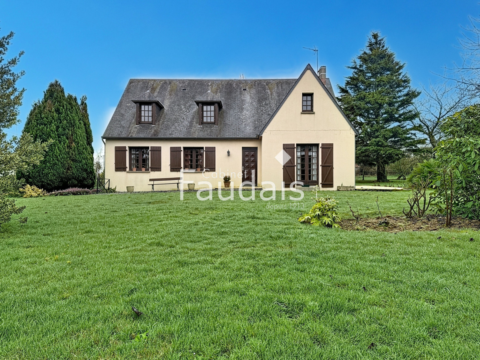 
                                                Vente
                                                 Maison Saint-Lô 3 -chambres  