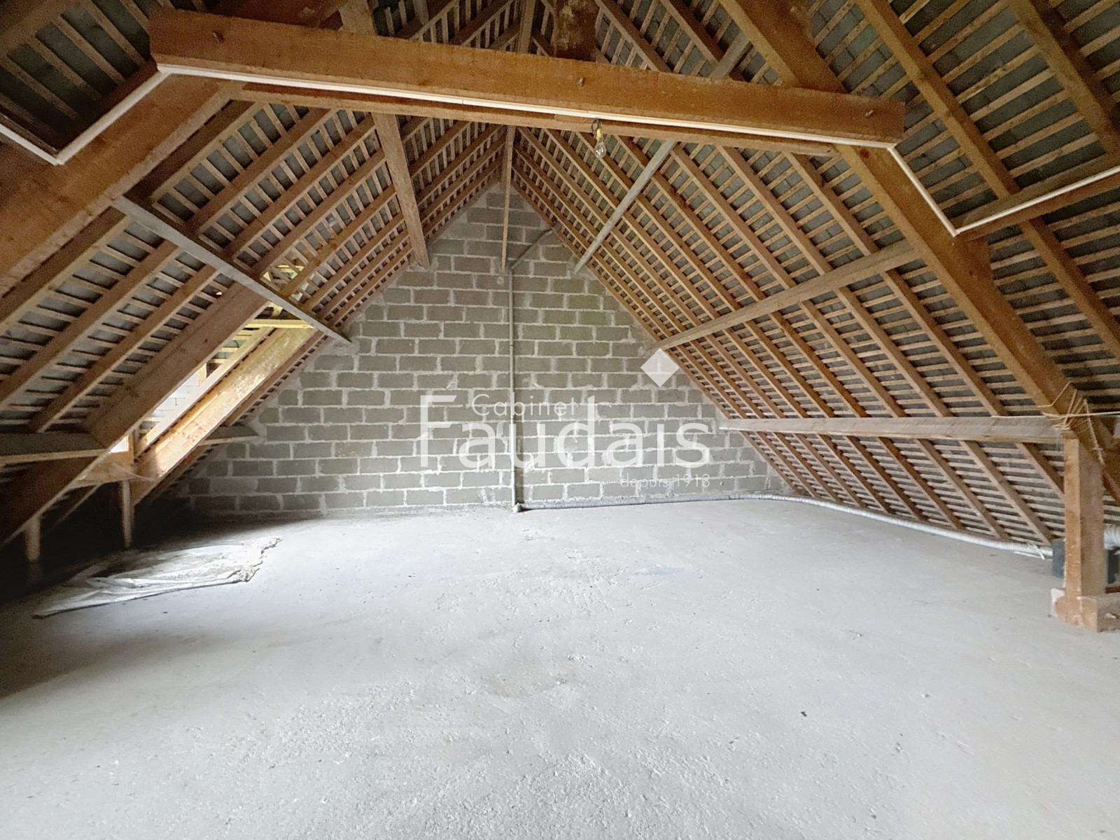 
                                                Vente
                                                 Maison Saint-Lô 3 -chambres  