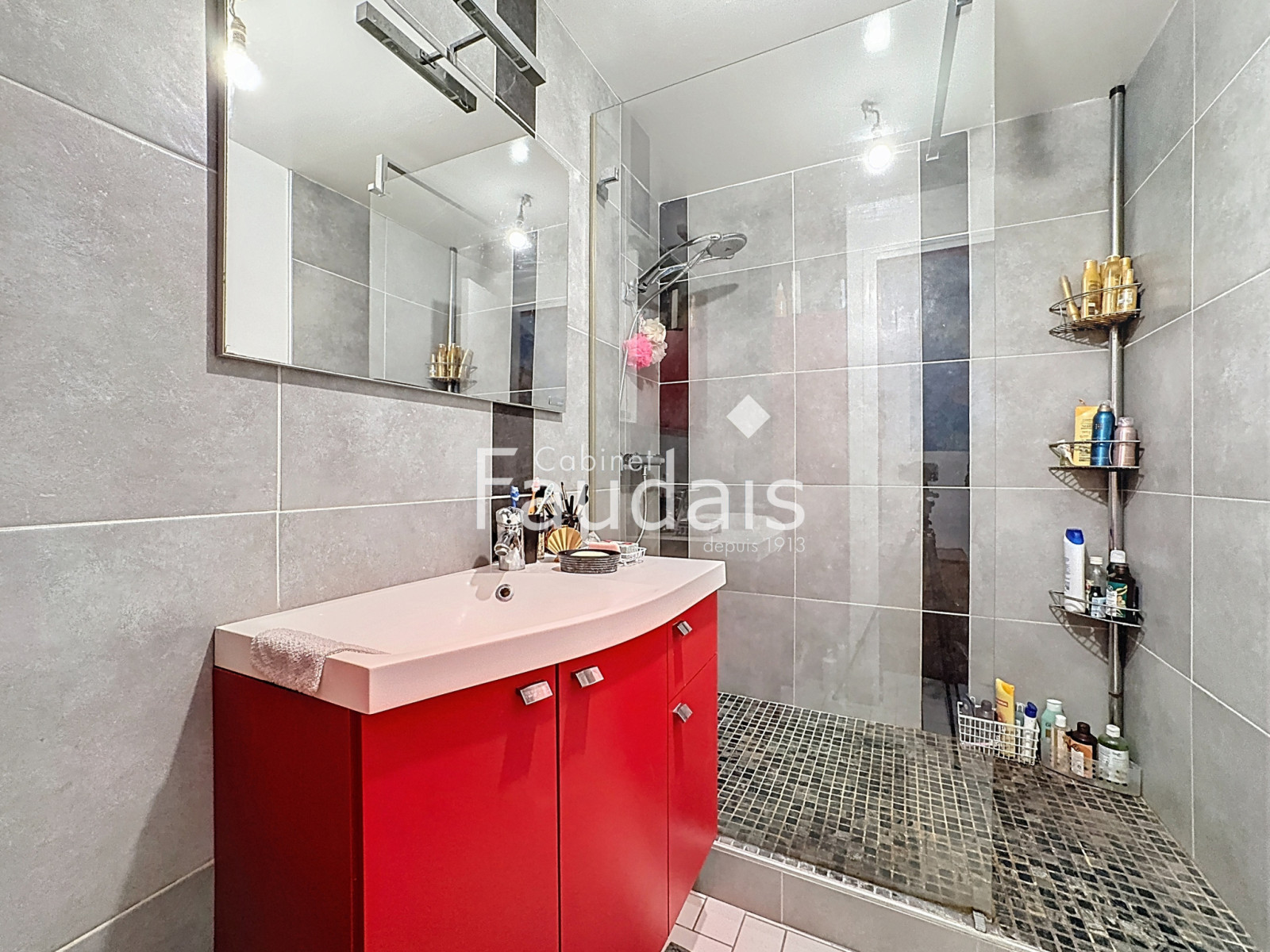 
                                                Vente
                                                 Maison SAINT-LO quartier Hôpital 