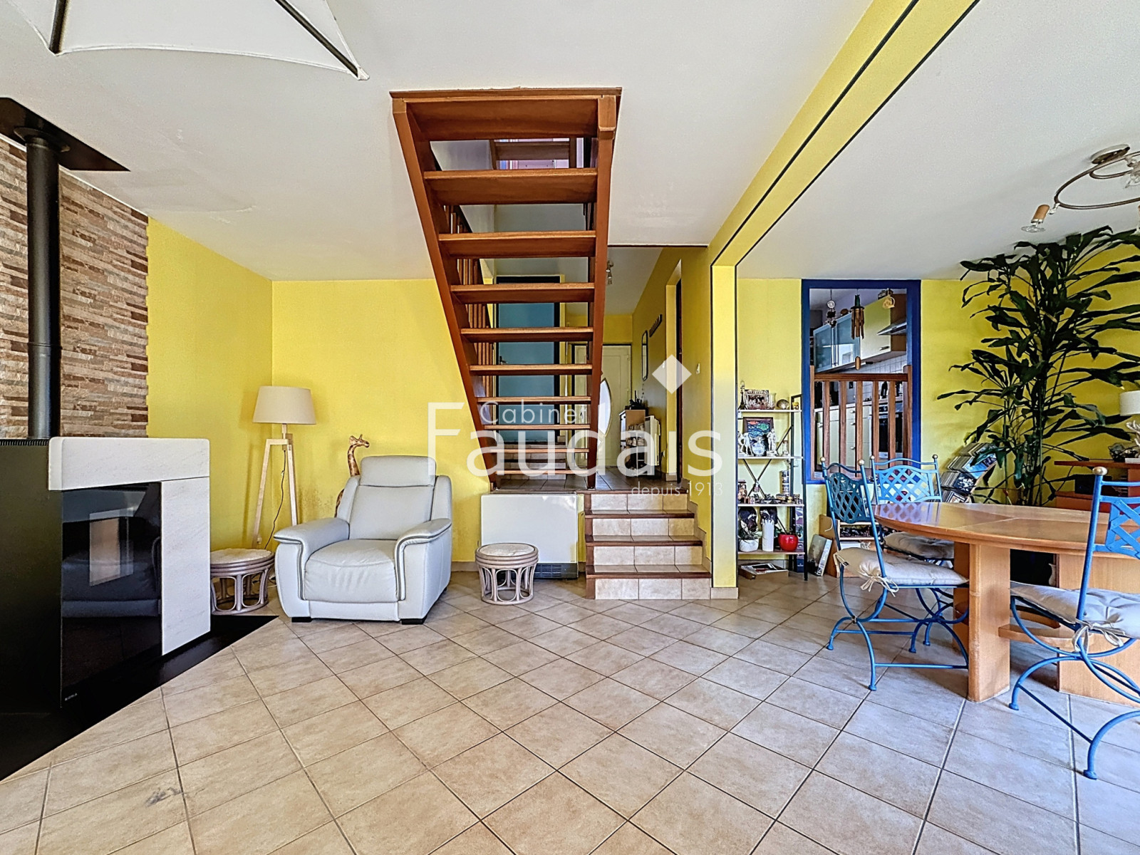 
                                                Vente
                                                 Maison SAINT-LO quartier Hôpital 