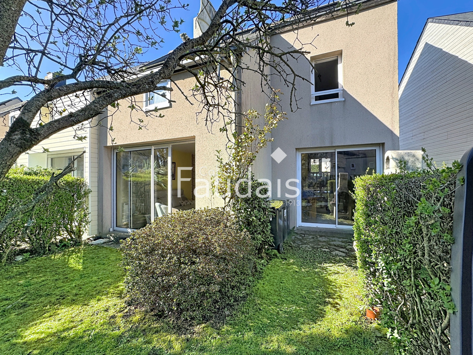 
                                                Vente
                                                 Maison SAINT-LO quartier Hôpital 