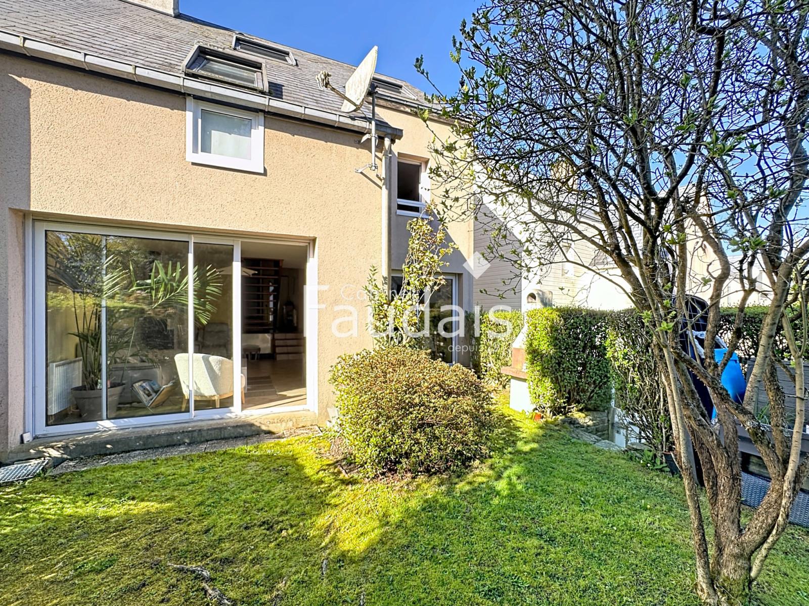 
                                                Vente
                                                 Maison SAINT-LO quartier Hôpital 