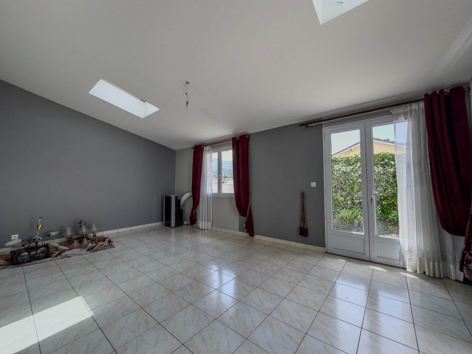 
                                                Vente
                                                 Maison | Saint-Martin-d'Hères (38400) | Croizat