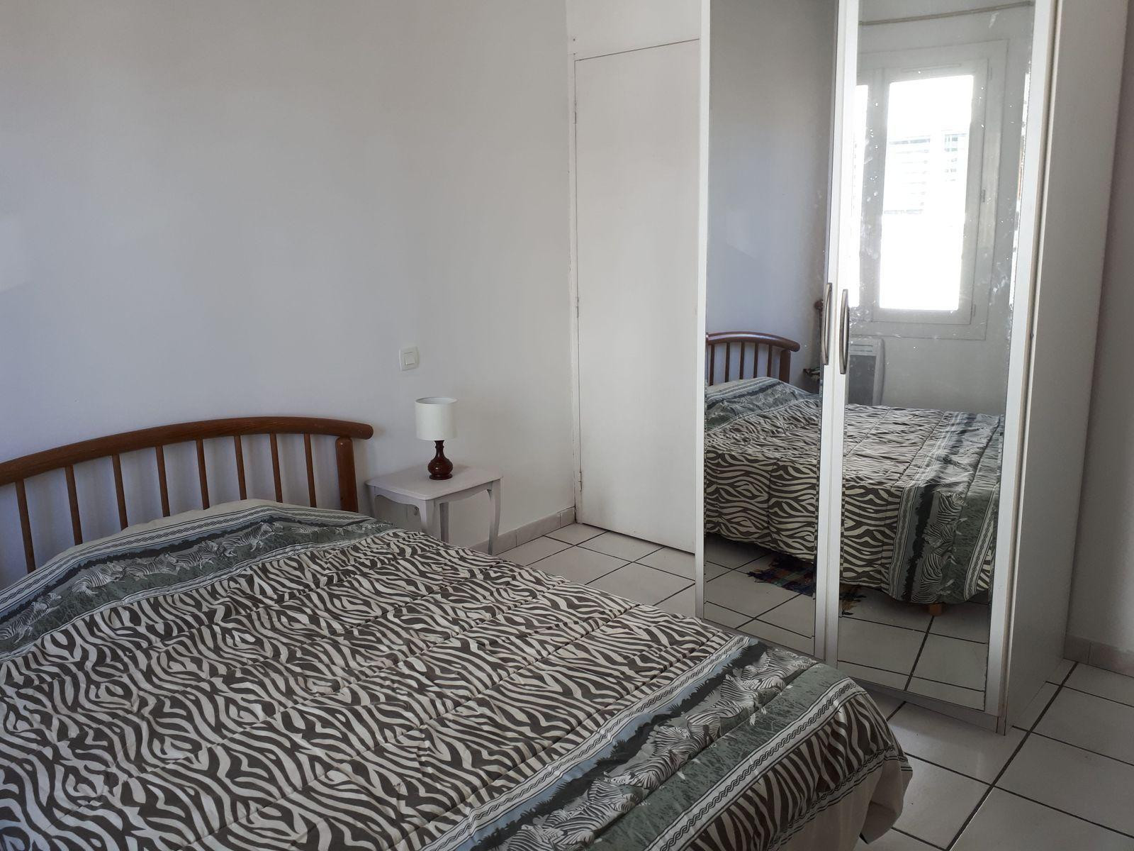 
                                                Location
                                                 Maison spacieuse, rénovée