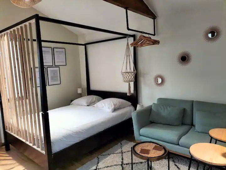 
                                                Location
                                                 Maison studio meublé 22m² à Saint Leu la forêt