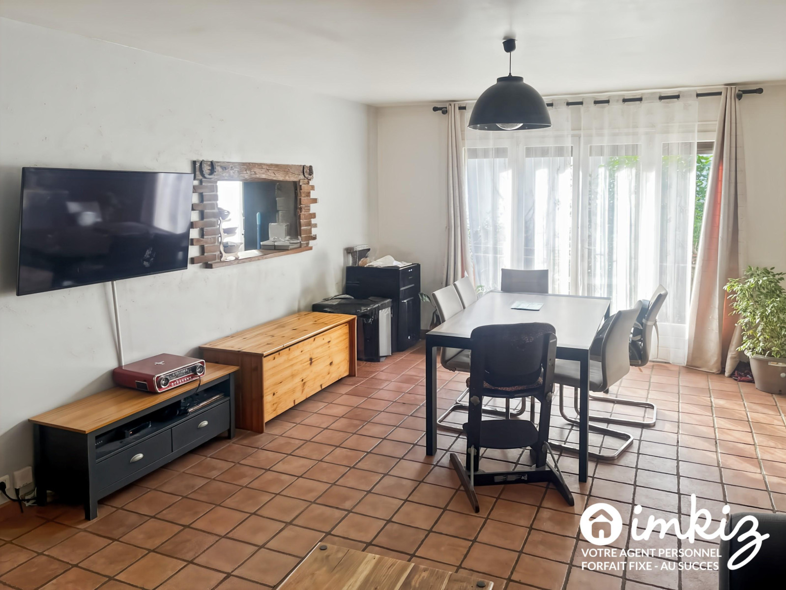 
                                                Vente
                                                 Maison sur sous-sol total, rénovée, 4 chambres
