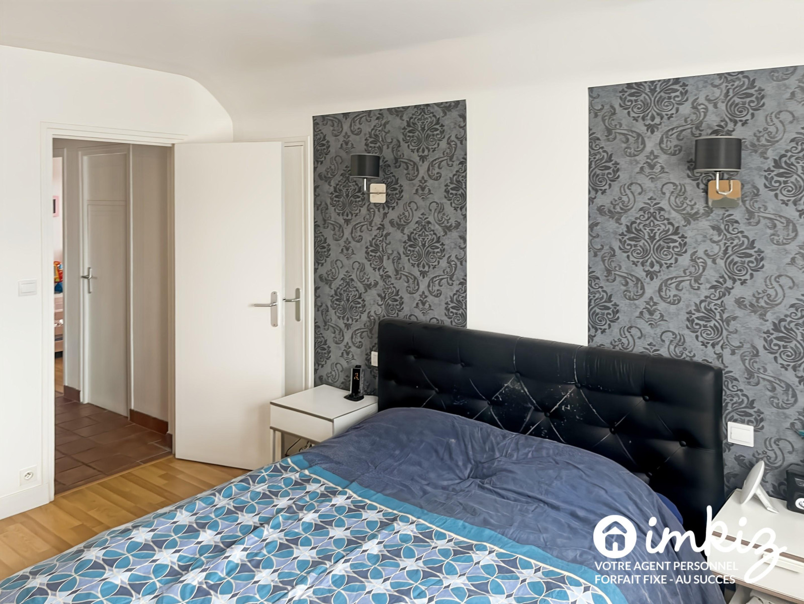 
                                                Vente
                                                 Maison sur sous-sol total, rénovée, 4 chambres