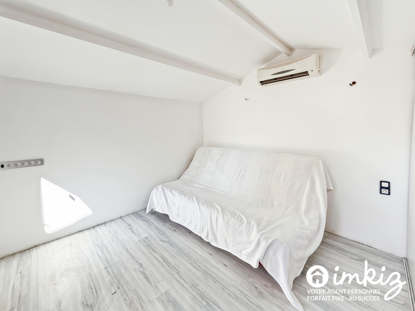 
                                                Vente
                                                 Maison T2 avec jardin en fond d'impasse 12e