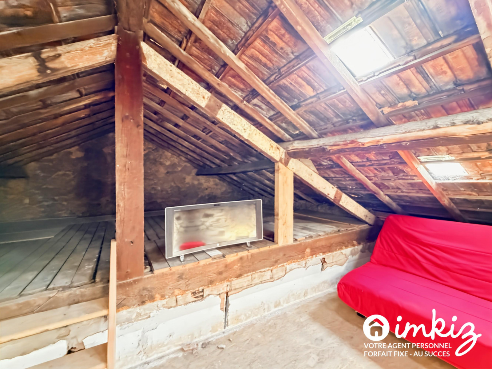 
                                                Vente
                                                 Maison T2 avec jardin en fond d'impasse 12e