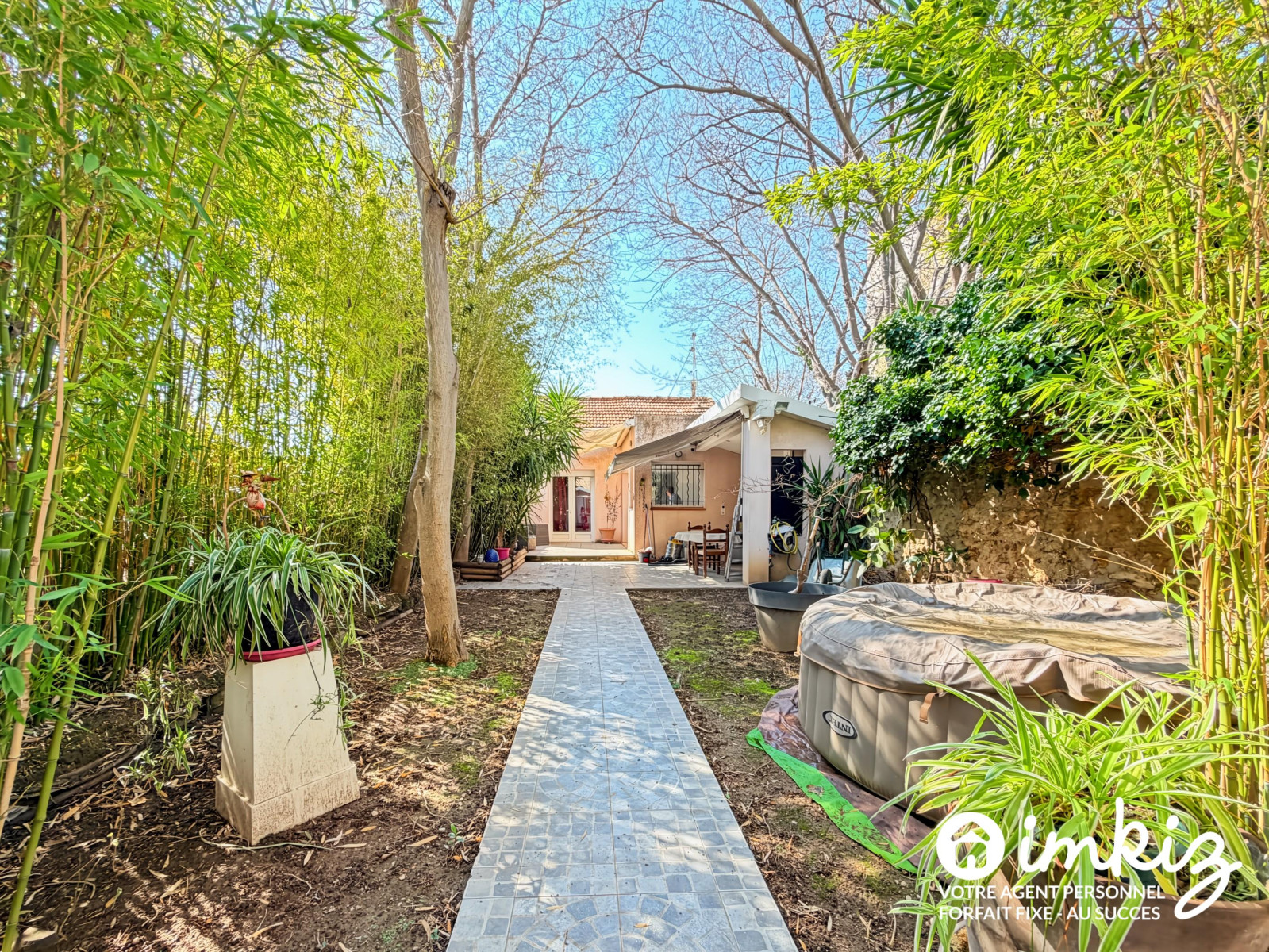 
                                                Vente
                                                 Maison T2 avec jardin en fond d'impasse 12e