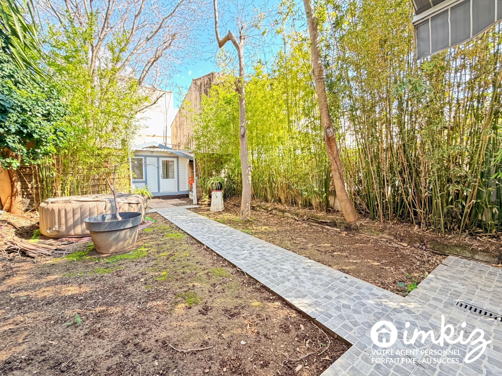 
                                                Vente
                                                 Maison T2 avec jardin en fond d'impasse 12e