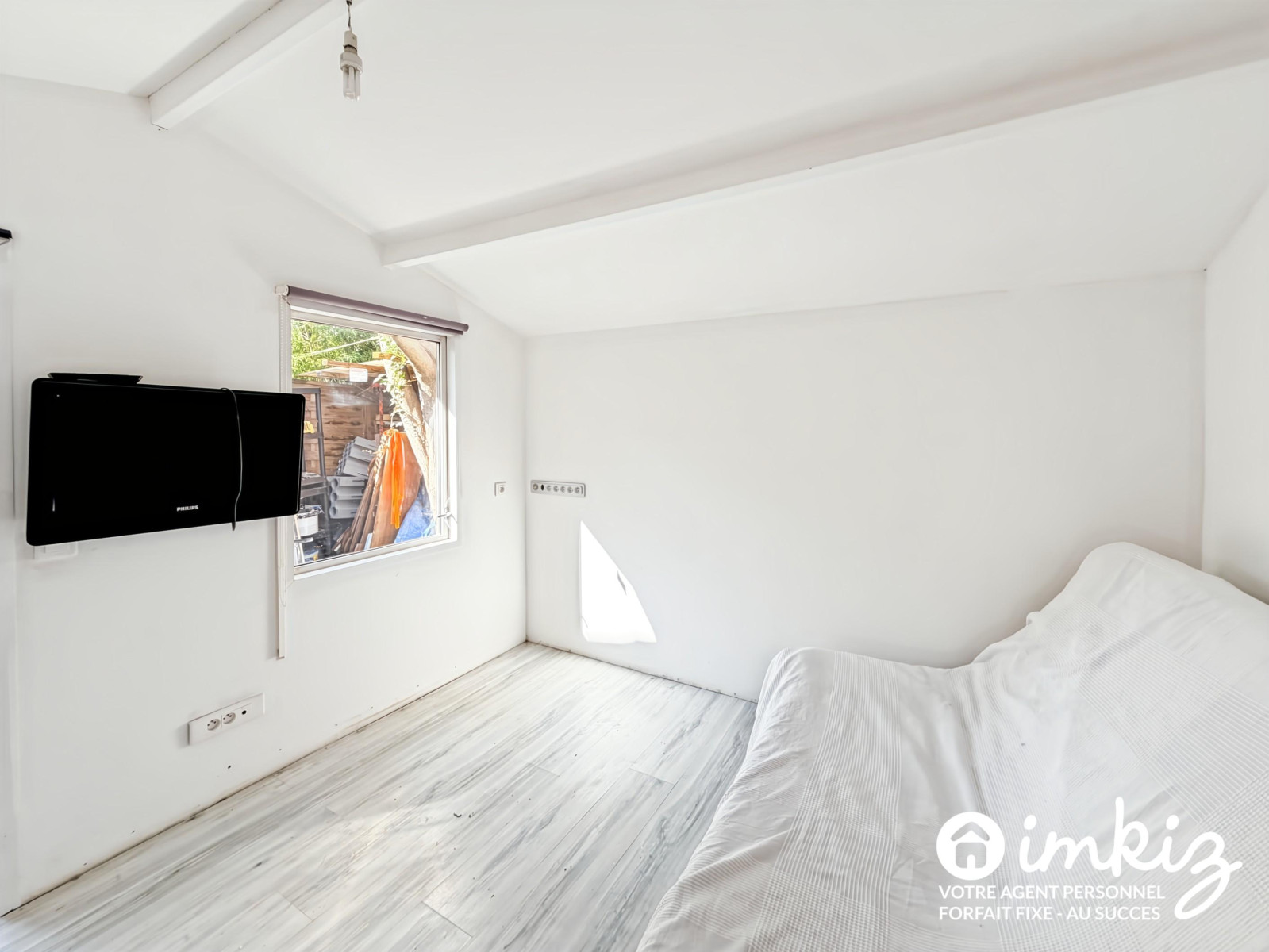 
                                                Vente
                                                 Maison T2 avec jardin en fond d'impasse 12e