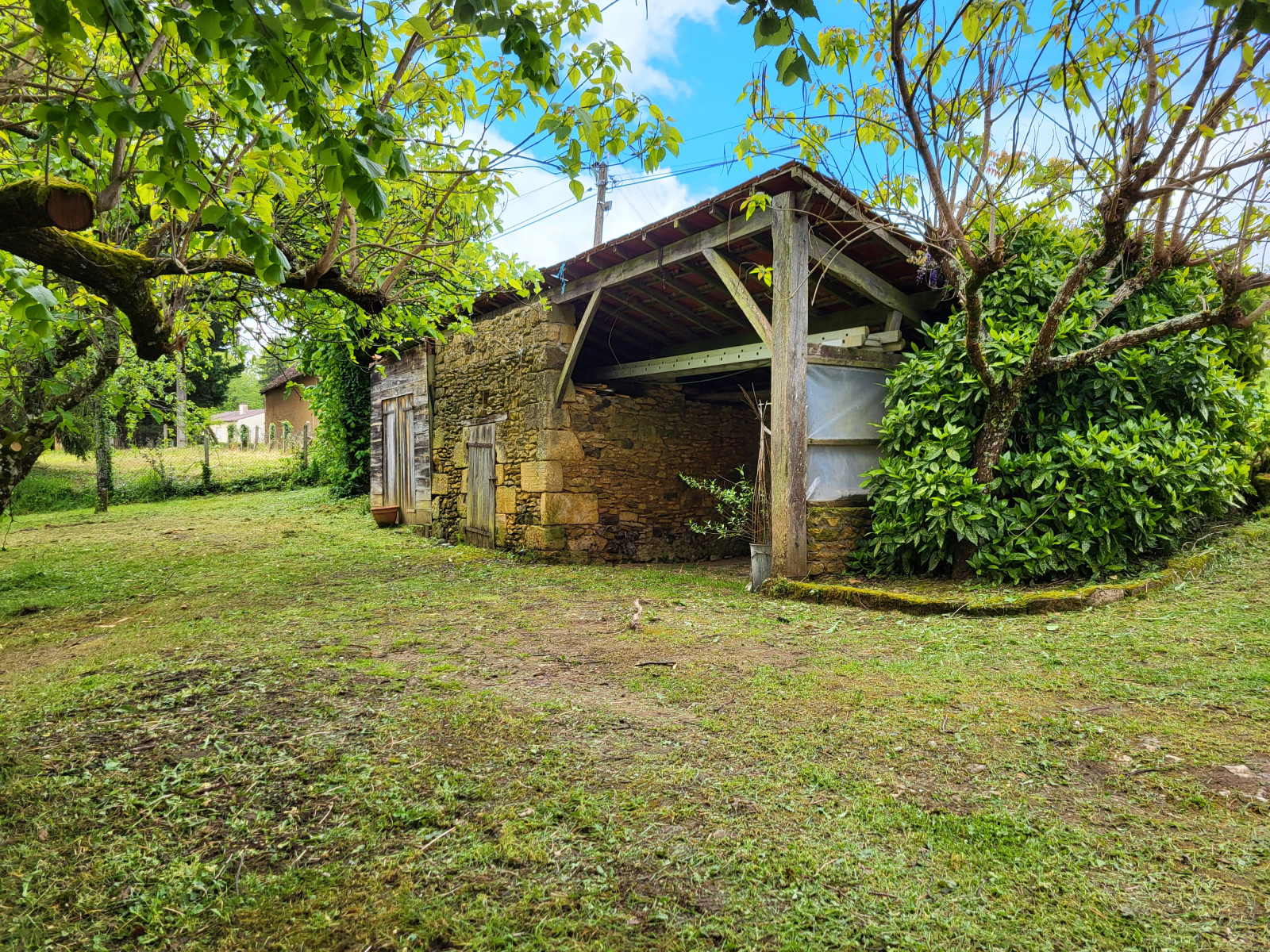 
                                                Vente
                                                 Maison T2 Libre à Sarlat-la-Canéda